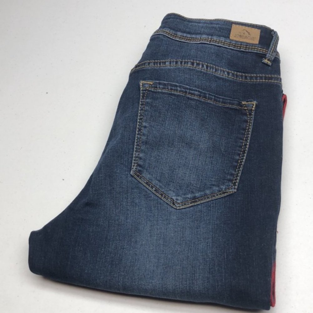 LIKE NEW JORDACHE BUTTONFLY SLIM STRAIGHT JEANS 8/29x27 ⭐